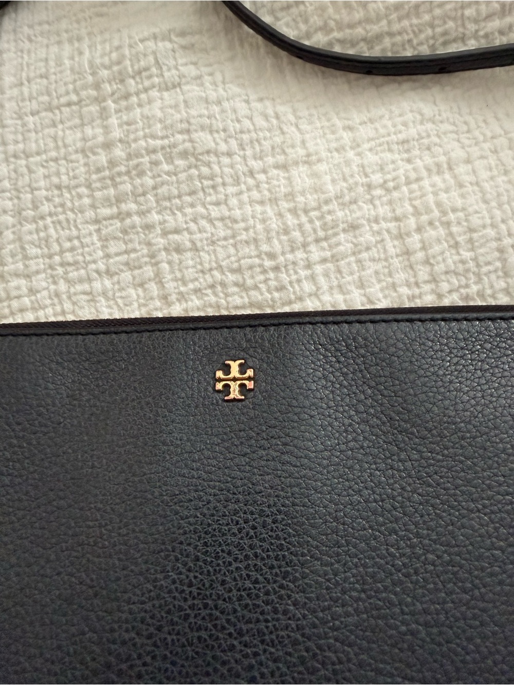 Tory Burch Black Pebbled Leather Crossbody with Gold Hardware - Picture 3 of 11